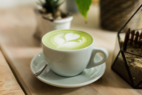 Hogyan készíts tökéletes Matcha Latte-t otthon: Egyszerű recept kezdőknek